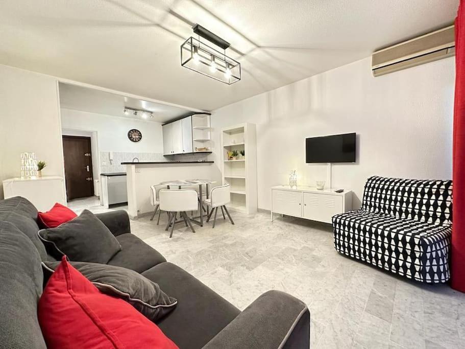 Beau Studio Centre Juan Les Pins A 300M Des Plages Antibes Exterior foto
